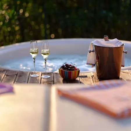 La Luna Nel View Garden - Happy