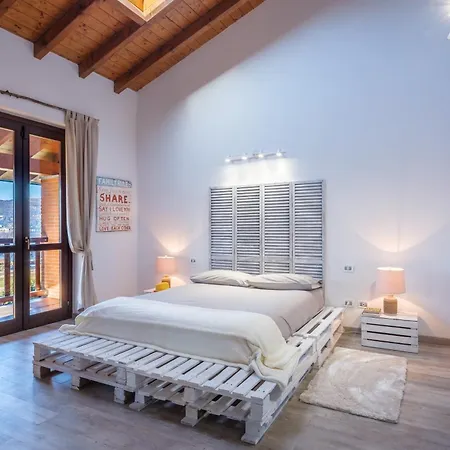 La Luna Nel View Garden - Happy Semesterbostad *