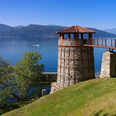 La Luna Nel View Garden - Happy 펜션 이스프라