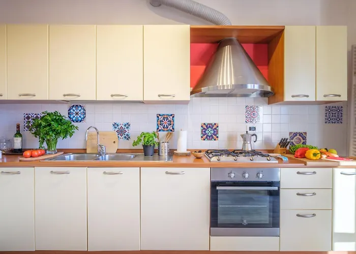 La Luna Nel View Garden - Happy 펜션 이스프라