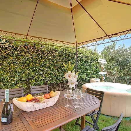 Ferienhaus La Luna Nel View Garden - Happy *